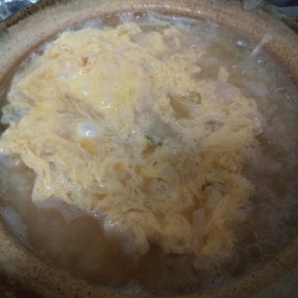sweet sweet♡ちゃん
こんにちは　
先程は有難う〜
夢シニアちゃんの湯豆腐のお汁
利用でつくりました
今の季節の雑炊あたたまり
良いですね
