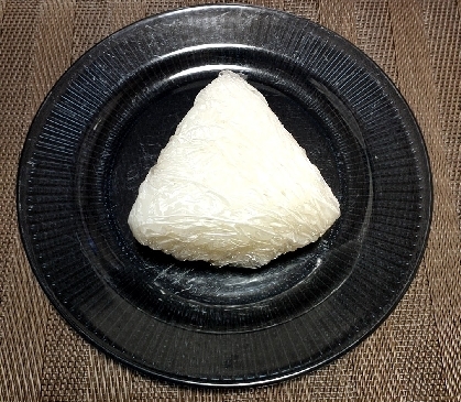 おにぎり ( サラダチキン コーン コチュマヨ )