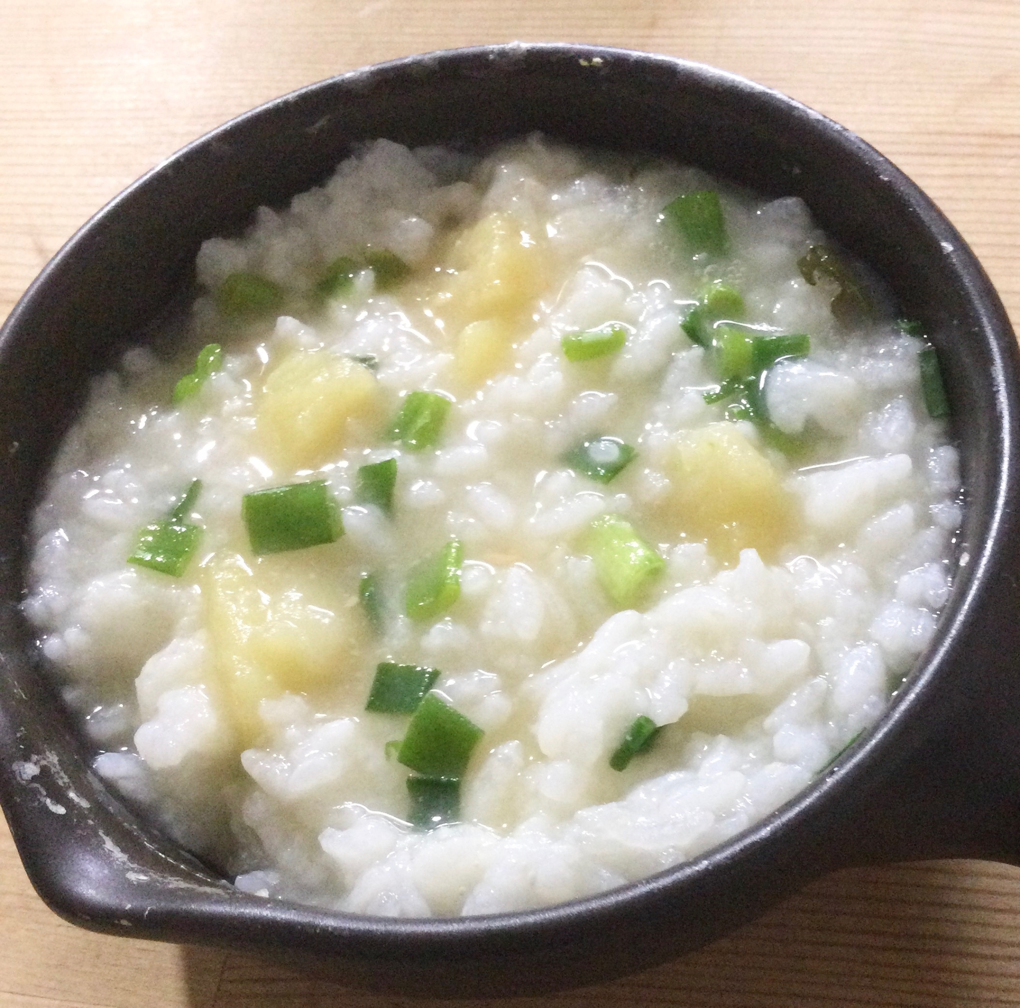 じゃが芋ねぎ入りおじや♪(´꒵ `❀)