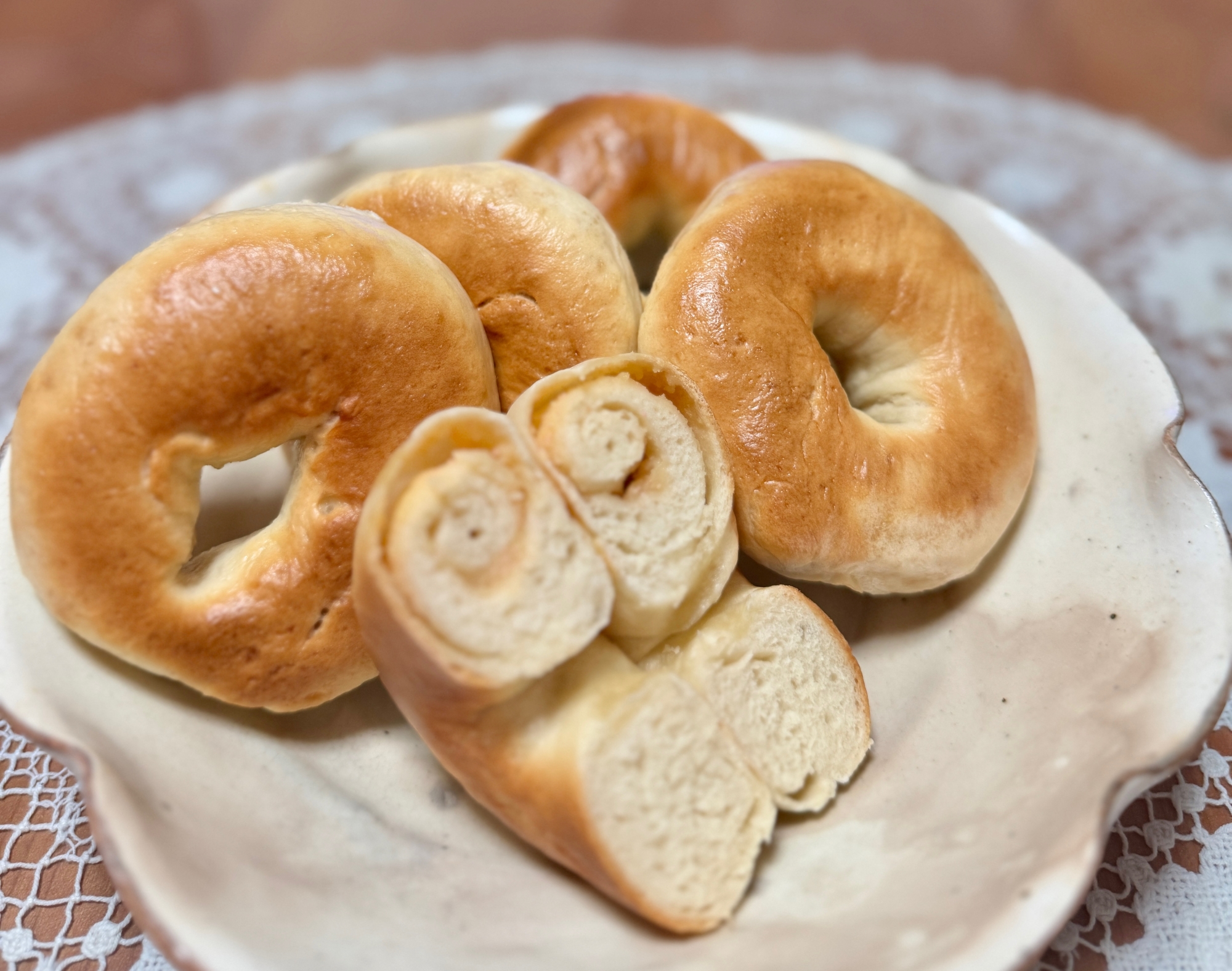 冷凍保存も！モッチモチ！タラモサラダの☆ベーグル