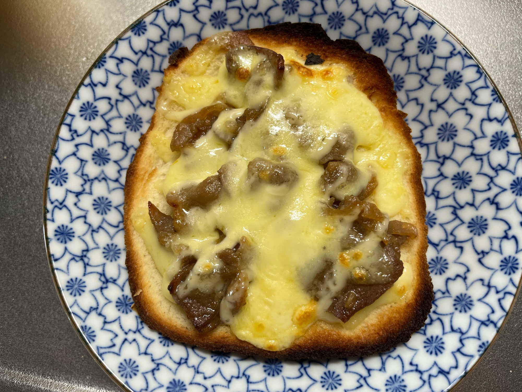 照り焼きチキントースト