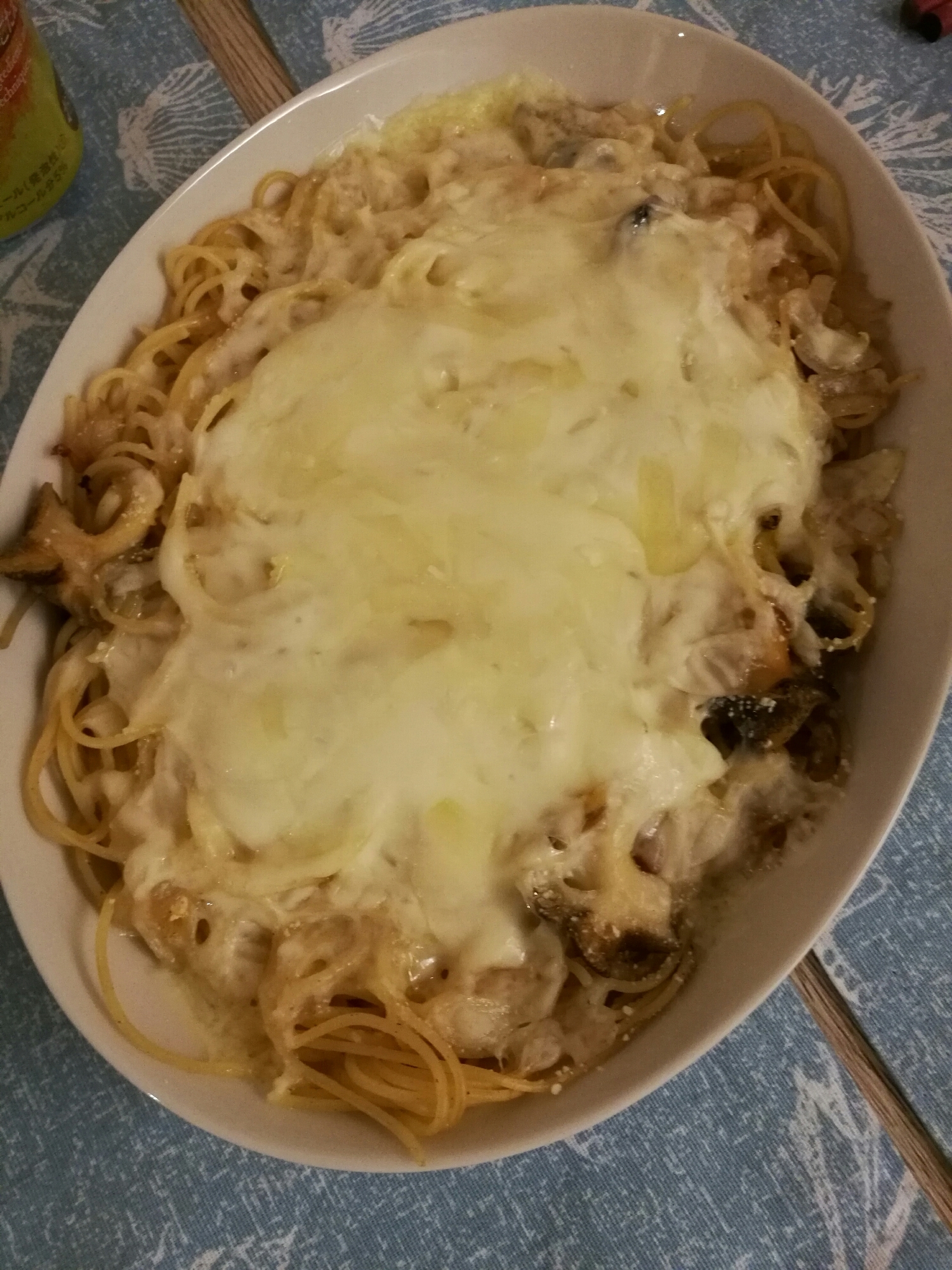 つぶ貝を使ったチーズグラタンパスタ