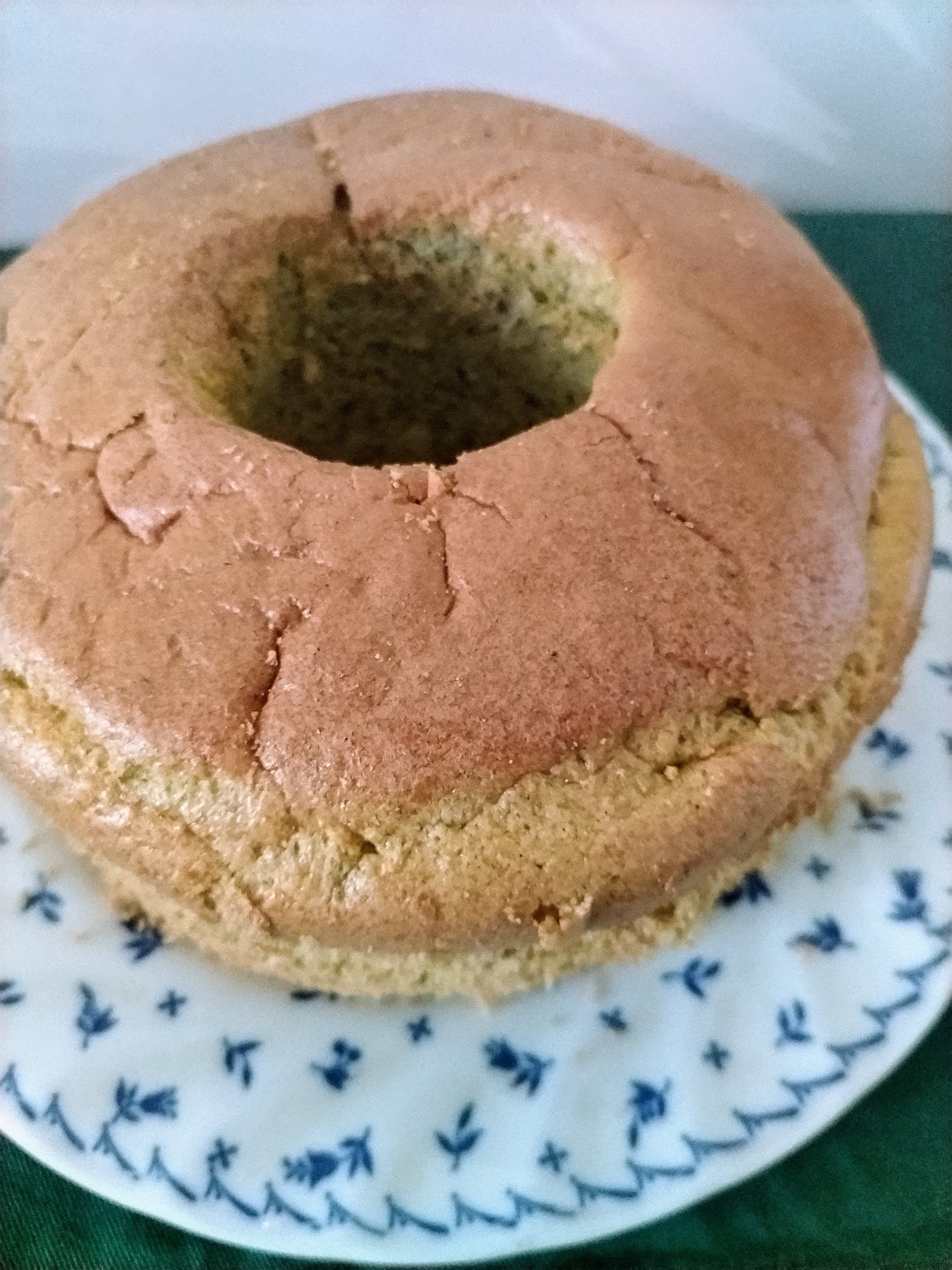よもぎのシフォンケーキ