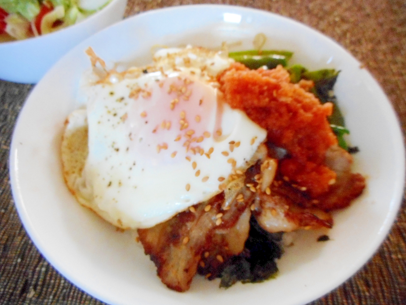 おろしダレ豚バラ焼肉丼