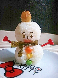 ご飯で雪だるま作ってみました♪