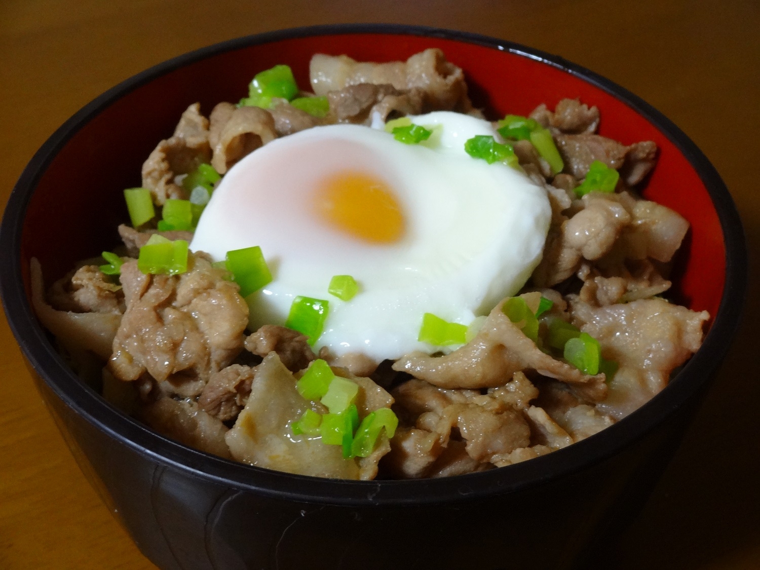 ガッツリ！！豚バラ肉のスタミナ丼