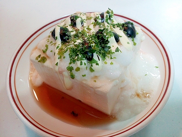 長芋と蒸し黒豆と青のりの冷奴