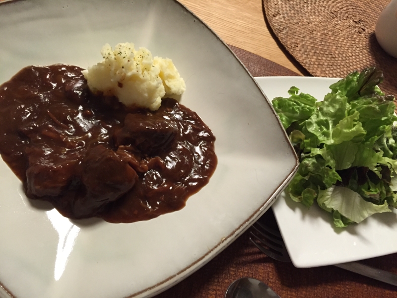 圧力鍋で本格ビーフシチュー