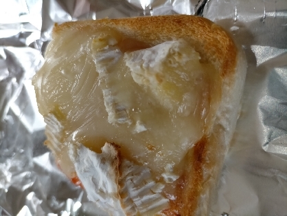 丸いカマンベールチーズで、作りました！甘みととろけたカマンベールが合いますね！