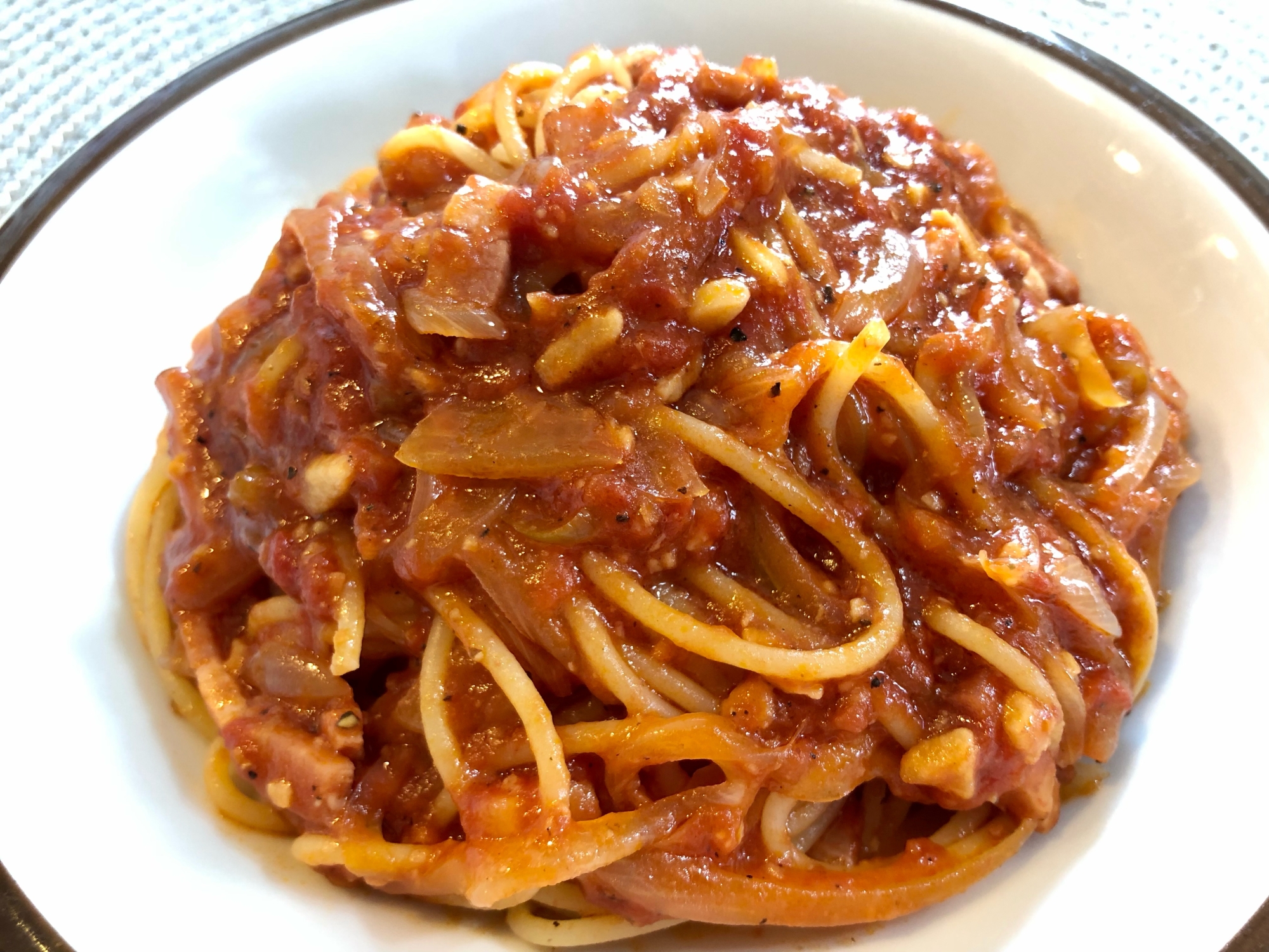 在宅ランチ にんにくの効いた濃厚トマトソースパスタ レシピ 作り方 By St1225 楽天レシピ 在宅ランチ にんにくの効いた濃厚トマトソースパスタ レシピ 作り方 By St1225 楽天レシピ