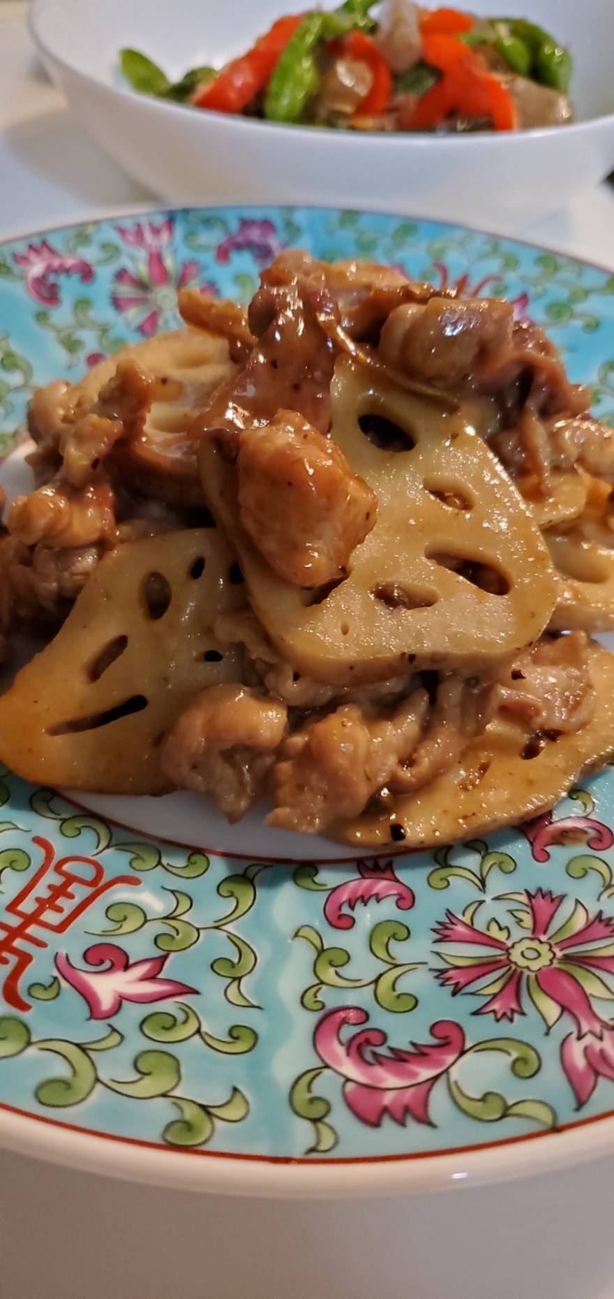 豚肉とレンコンの黒酢炒め