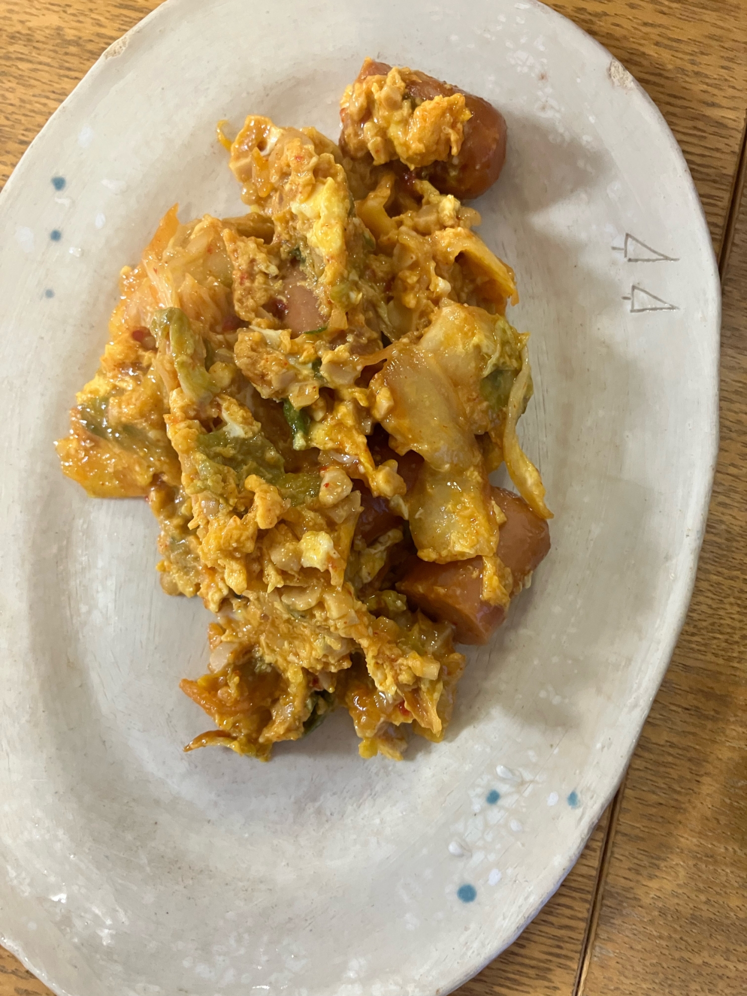 ウインナーとキムチの卵炒め