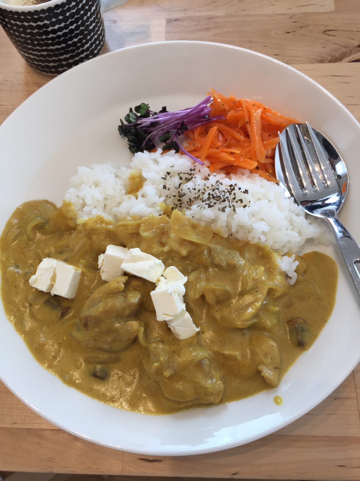 チキンのマイルドチーズカレー