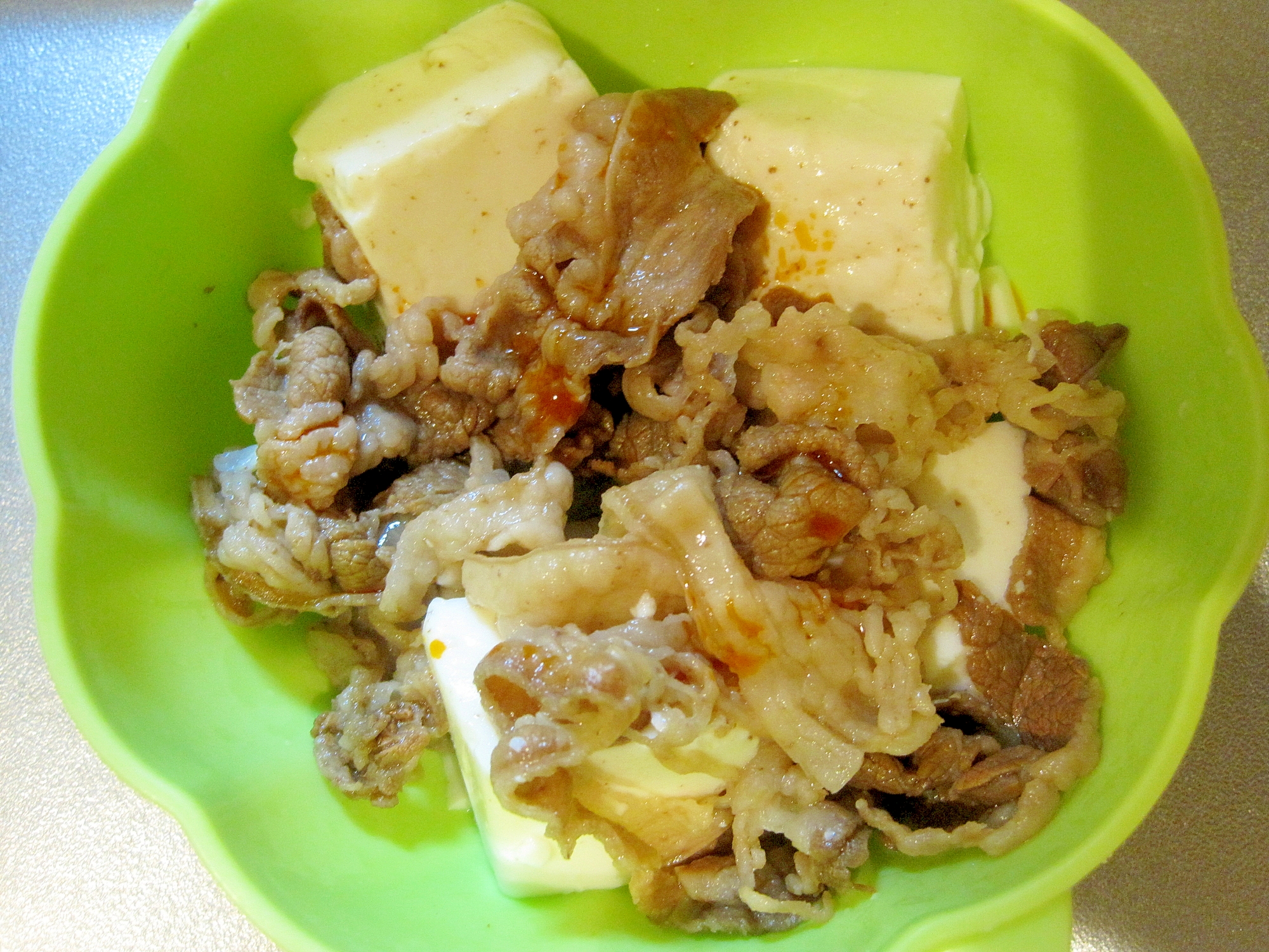 牛肉と豆腐のサラダ
