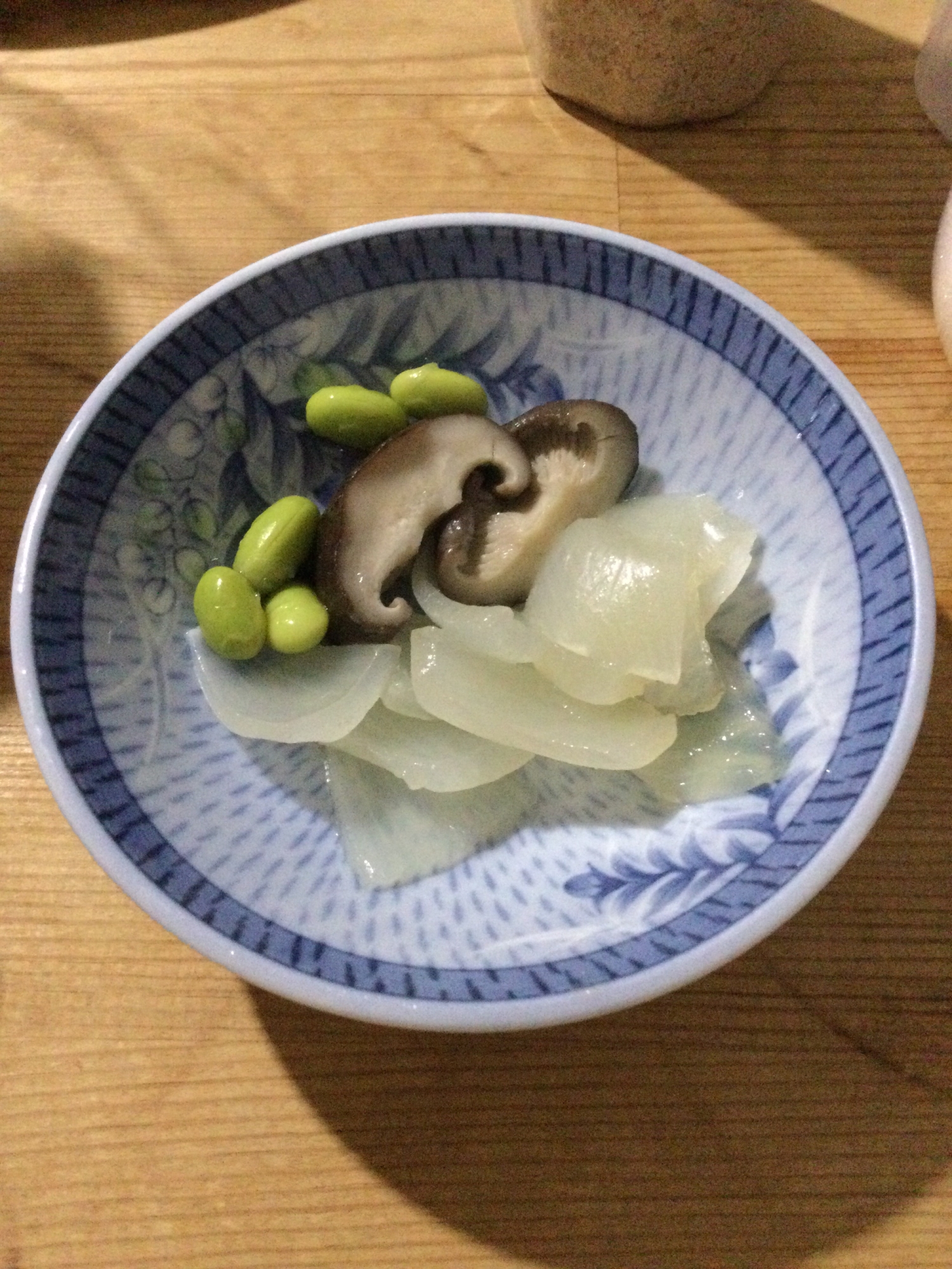 玉ねぎ椎茸枝豆の煮物♪