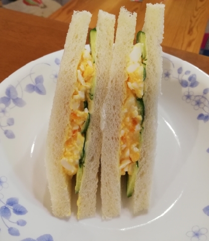 こんばんは〜♪

卵ときゅうりのサンドイッチ最高ですね✧*｡٩(ˊᗜˋ*)و✧*
美味しかったです!!