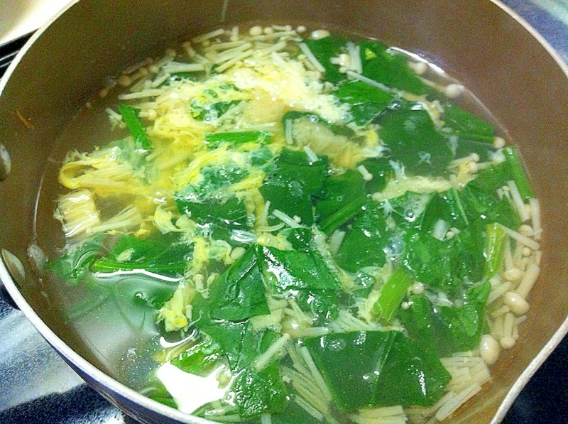 簡単　ほうれん草の卵スープ