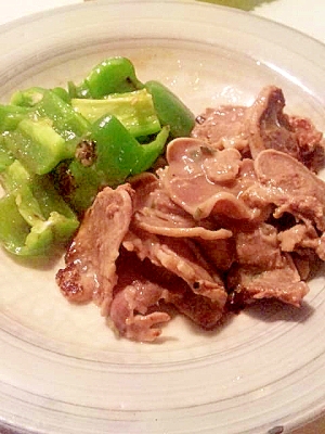 ご飯がススム！　豚タン塩炒め
