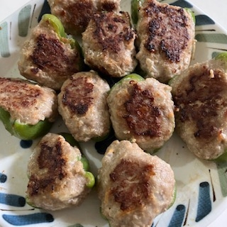 こどももパクパク！ふんわりピーマンの肉詰め