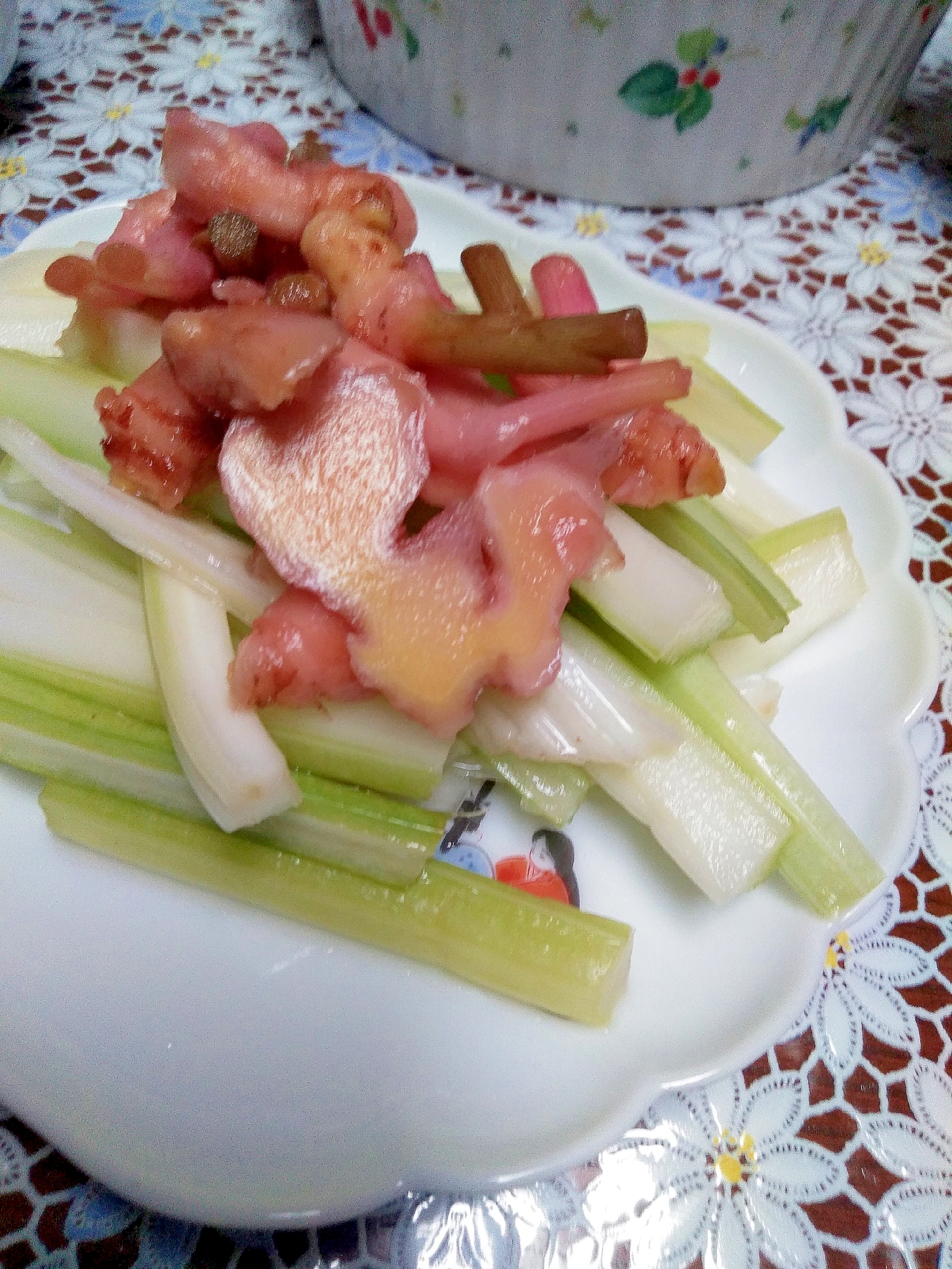 セロリと生姜の漬物サラダ