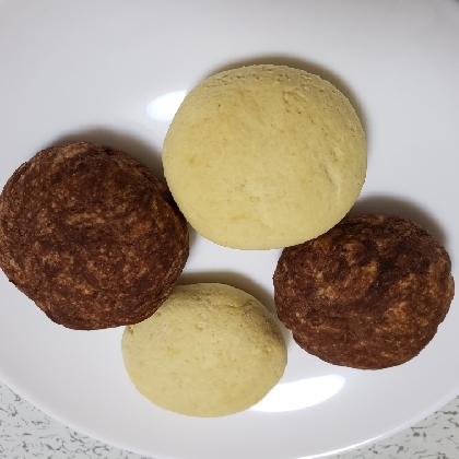 半分はココア味に( ◜‿◝ )♡すごいモチモチでびっくりしました！！夜勤のお供に食べます〜！！