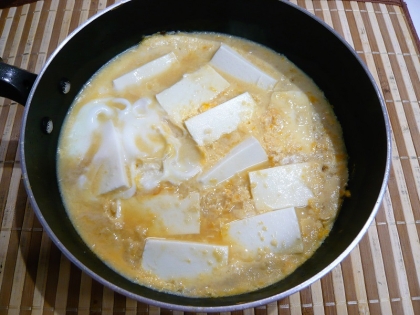 豆腐とパン粉で☆カツ煮風卵とじ*