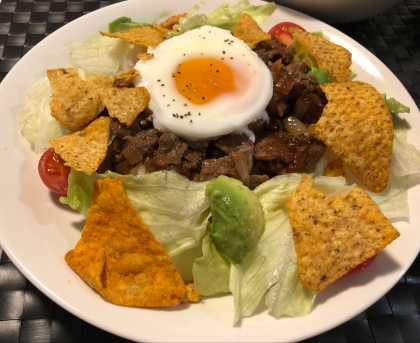 夜ご飯に作りました！
ひき肉がなくて牛肉薄切りで代用しましたが、ボリューム満点でお野菜もたくさんとれて大満足です(^^)