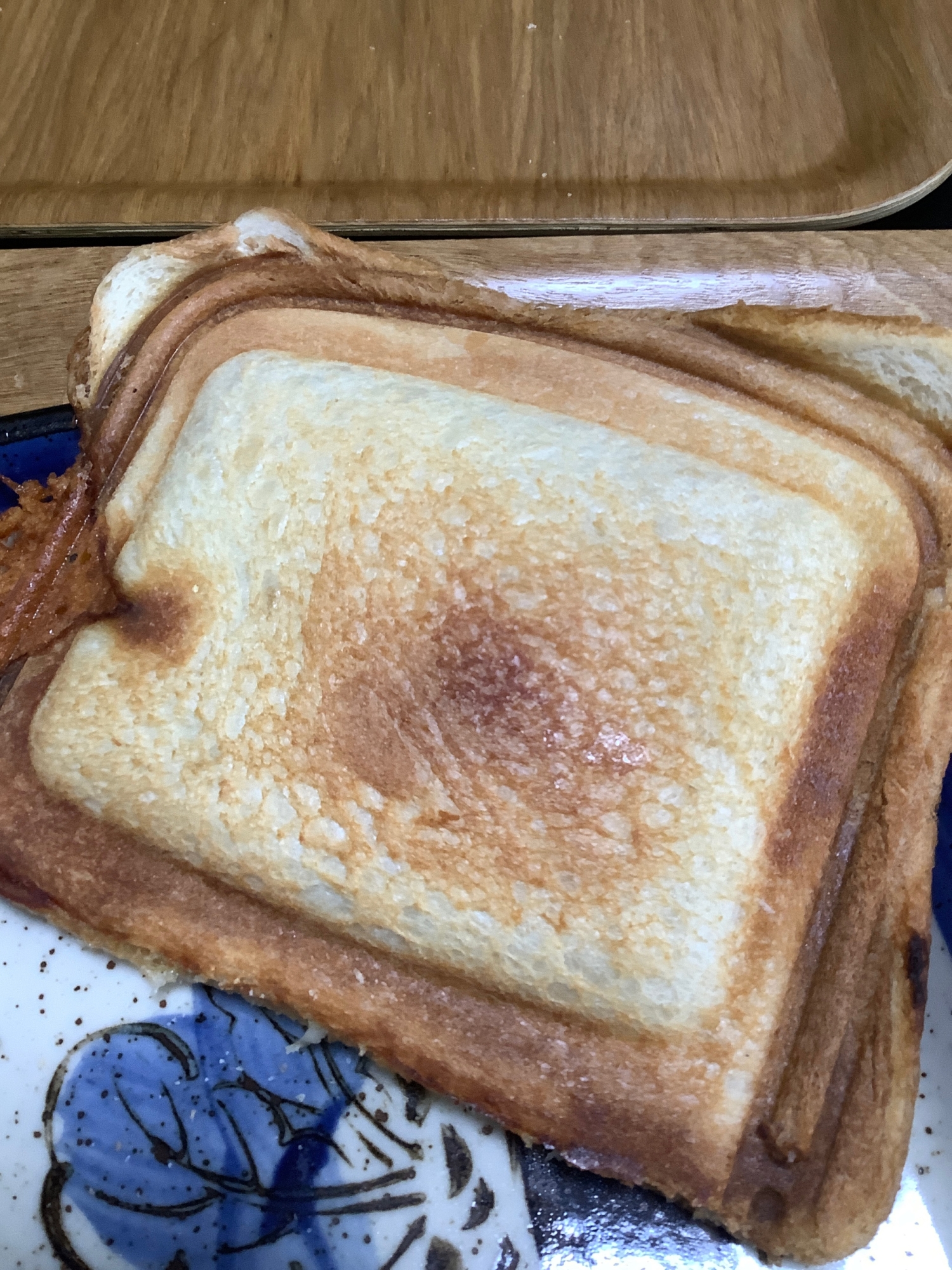 卵とハム　とろとろチーズのホットサンド