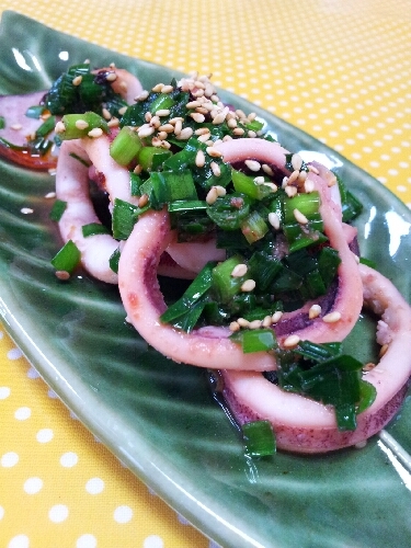 晩酌のつまみに最高！イカの食べるラー油炒め