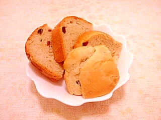 コリアンダー香る♪薄力粉で作るHBレーズン食パン