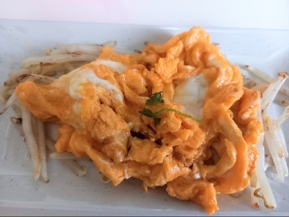 １００円以下で出来る✨もやしのXO醤炒め✕卵