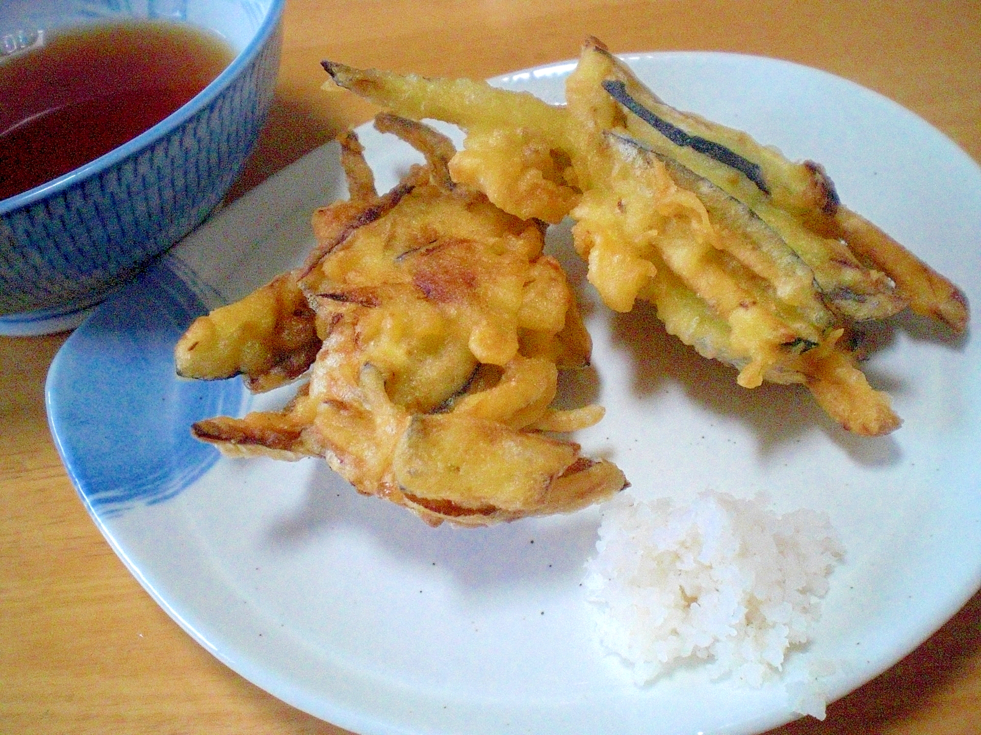 「茄子と玉ねぎ、豚肉のかき揚げ」　　　♪♪