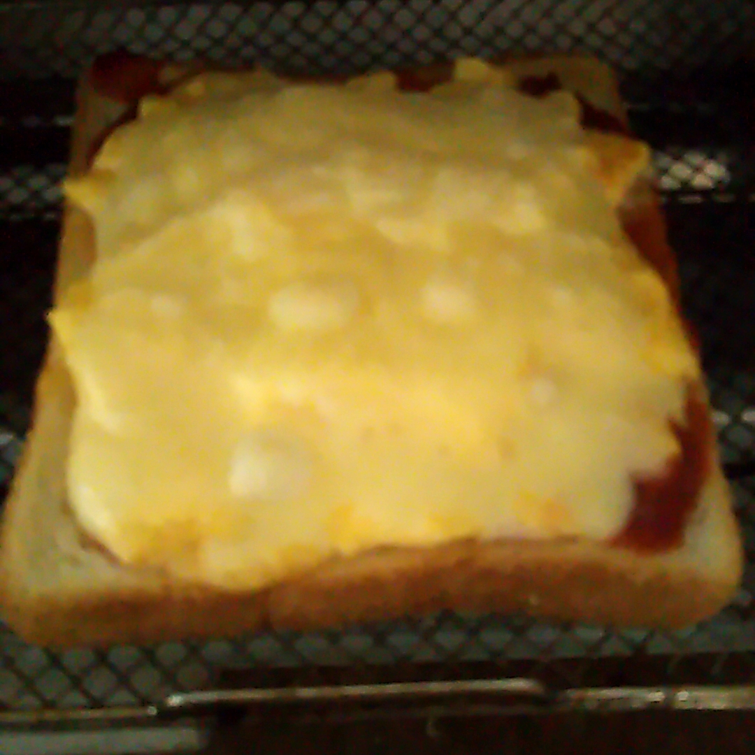 チーズたまごトースト
