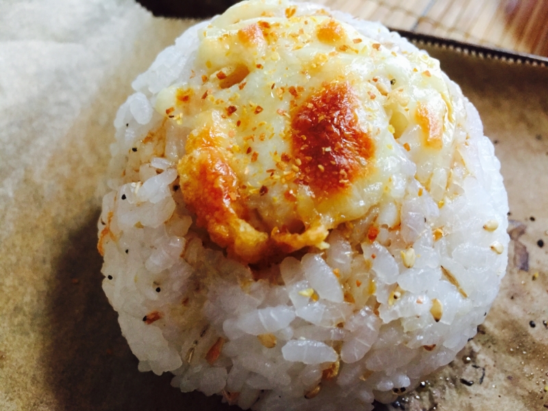 リメイク！エビごま天むす風焼きチーズおにぎり