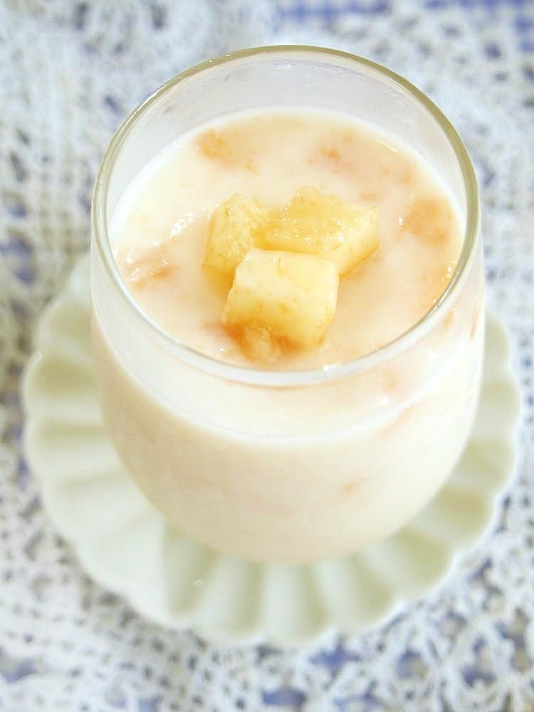 桃たっぷり!桃のヨーグルトゼリー♪桃香る