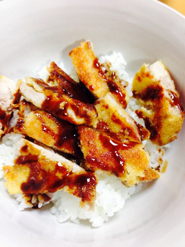 オリーブオイルのソースカツ丼