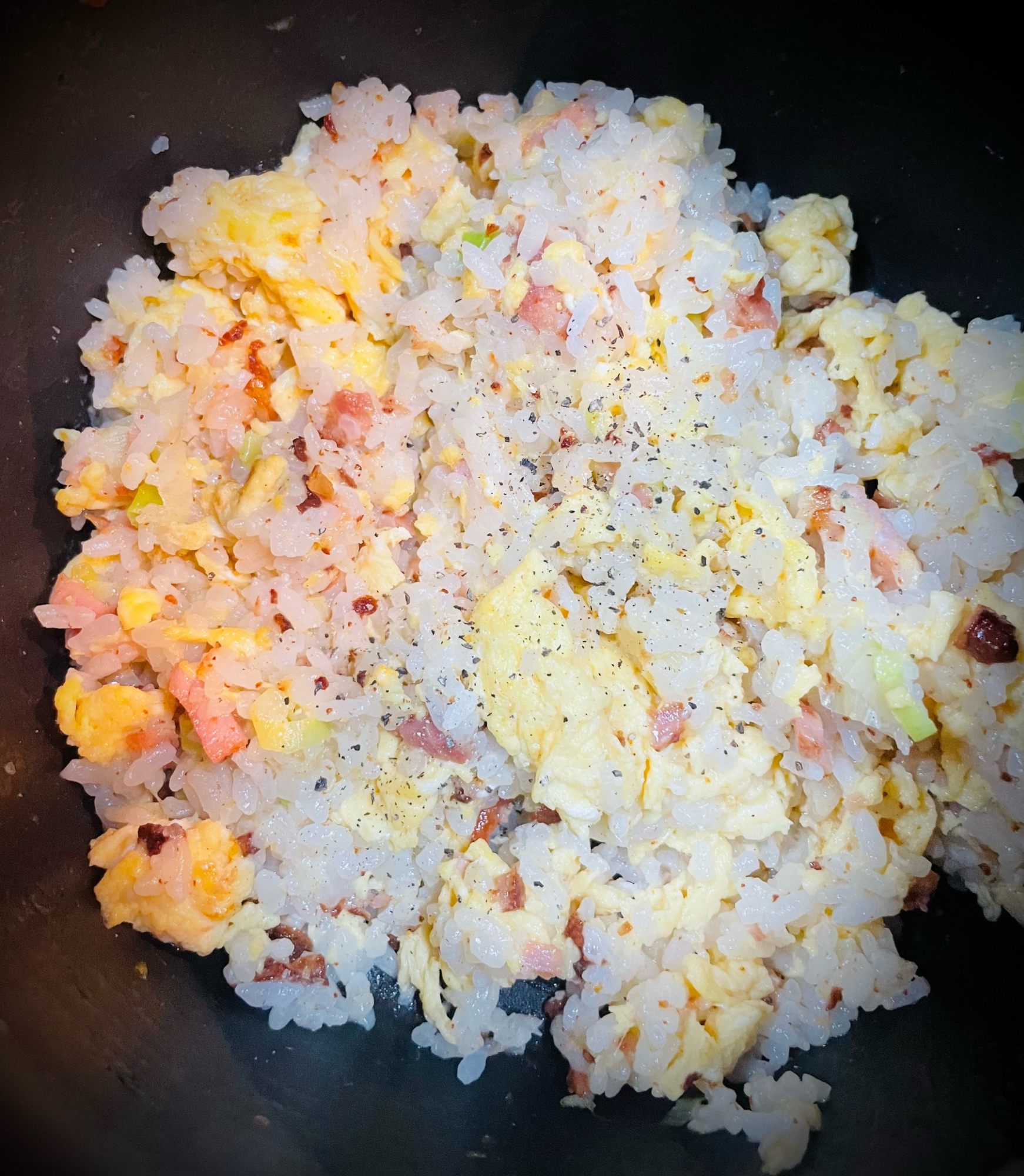 玉子消費♪残ったご飯でチャーハン