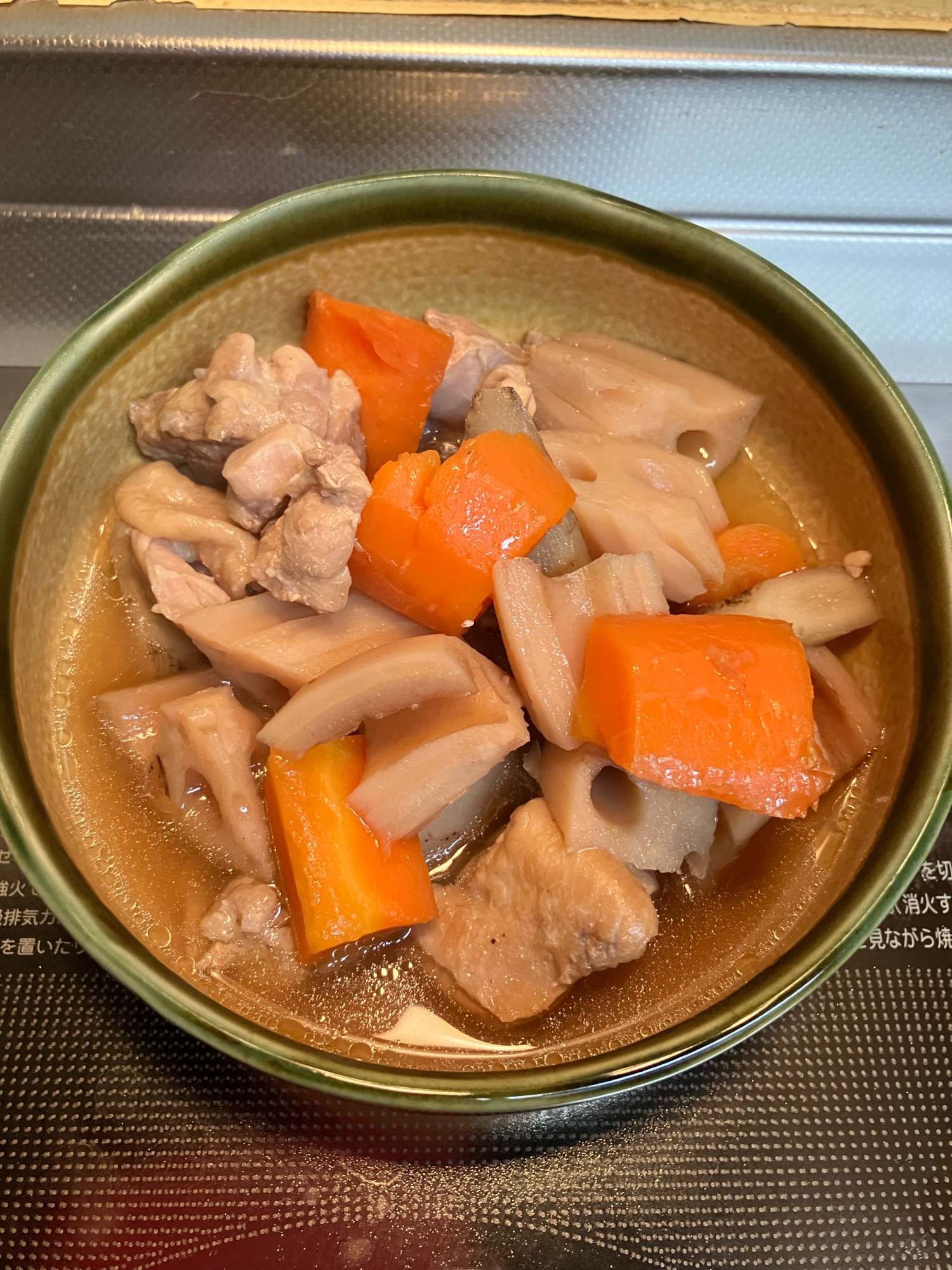 圧力鍋de鶏肉と蓮根と牛蒡と人参の煮物^_^