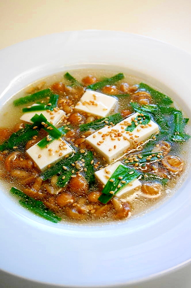 ふわ＆とろで心温まる！なめこと豆腐の中華スープ