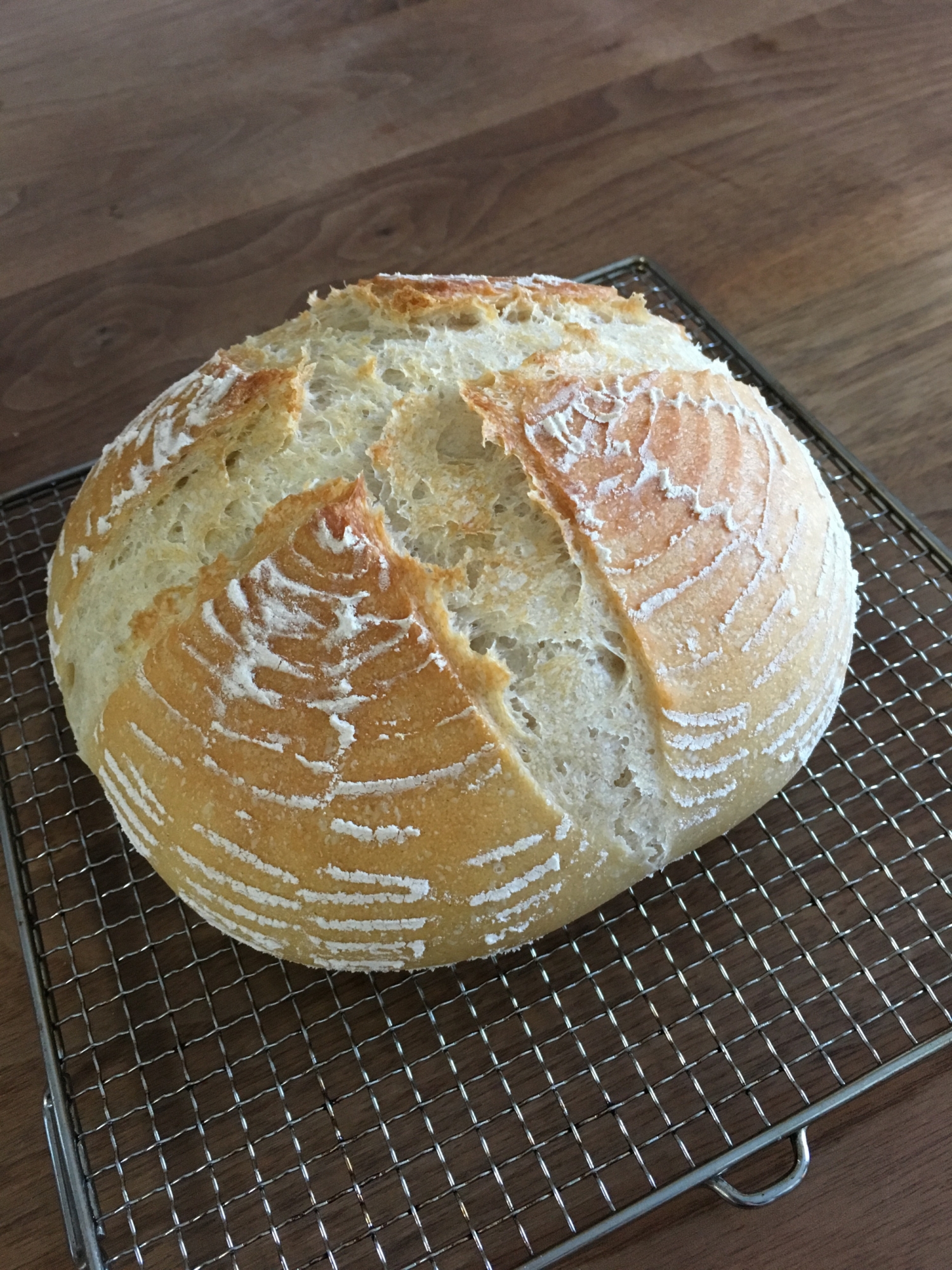 器に盛られたカンパーニュ