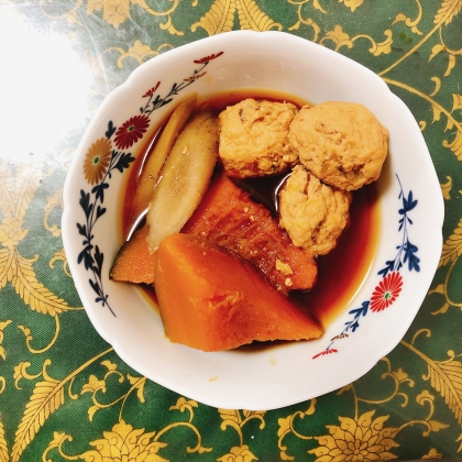 鶏肉と蒟蒻と筍とごぼうと人参と竹輪の煮物