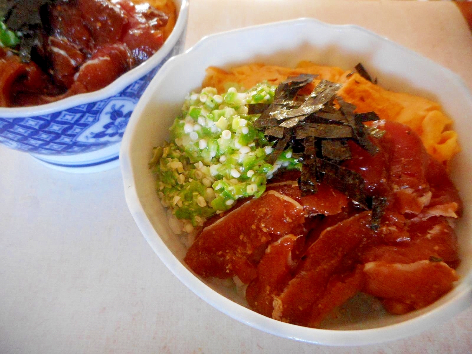 漬けマグロとたたきオクラの丼