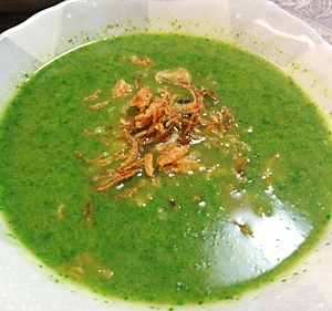 ホウレン草のカレー味スープ