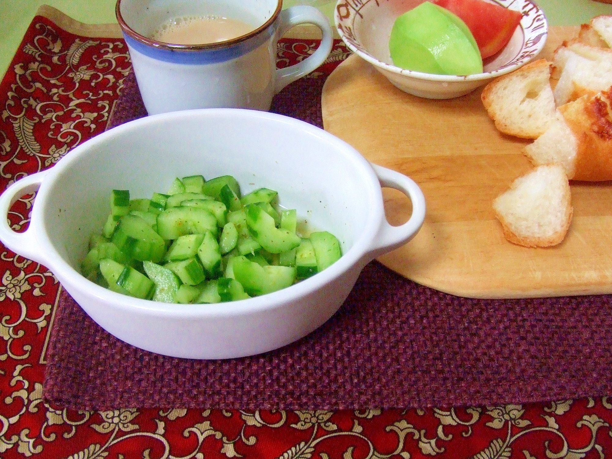 パンにもご飯にも合うきゅうりの漬物