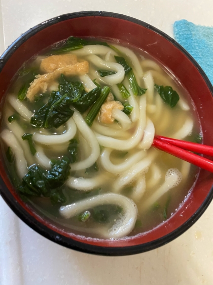 お揚げと玉子ほうれん草のうどん