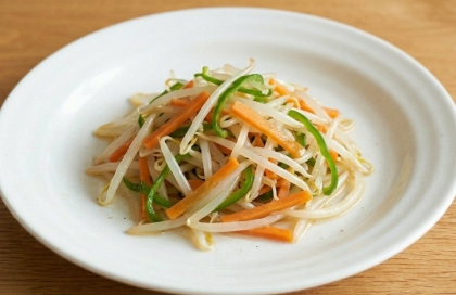 白だしだけ♡もやしとピーマンとにんじんの白だし炒め