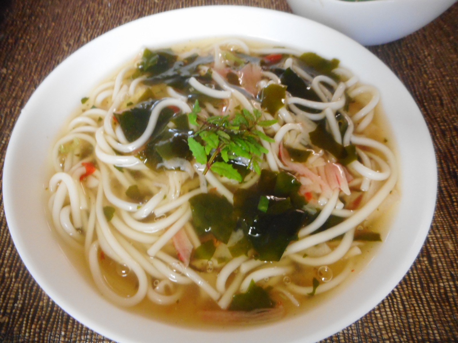 カニカマとワカメスープのとろみうどん