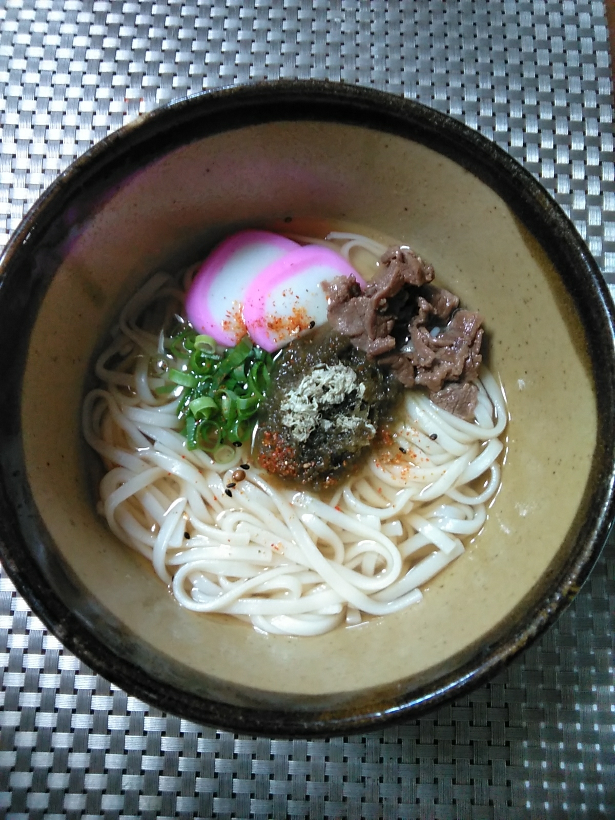 シンプルな田舎風うどん