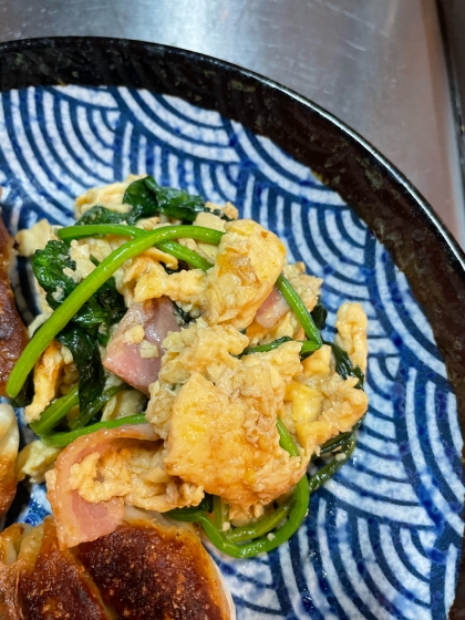 卵ふんわり☆ほうれん草ベーコン炒め