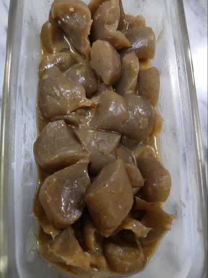コンニャクの味噌ダレ和え